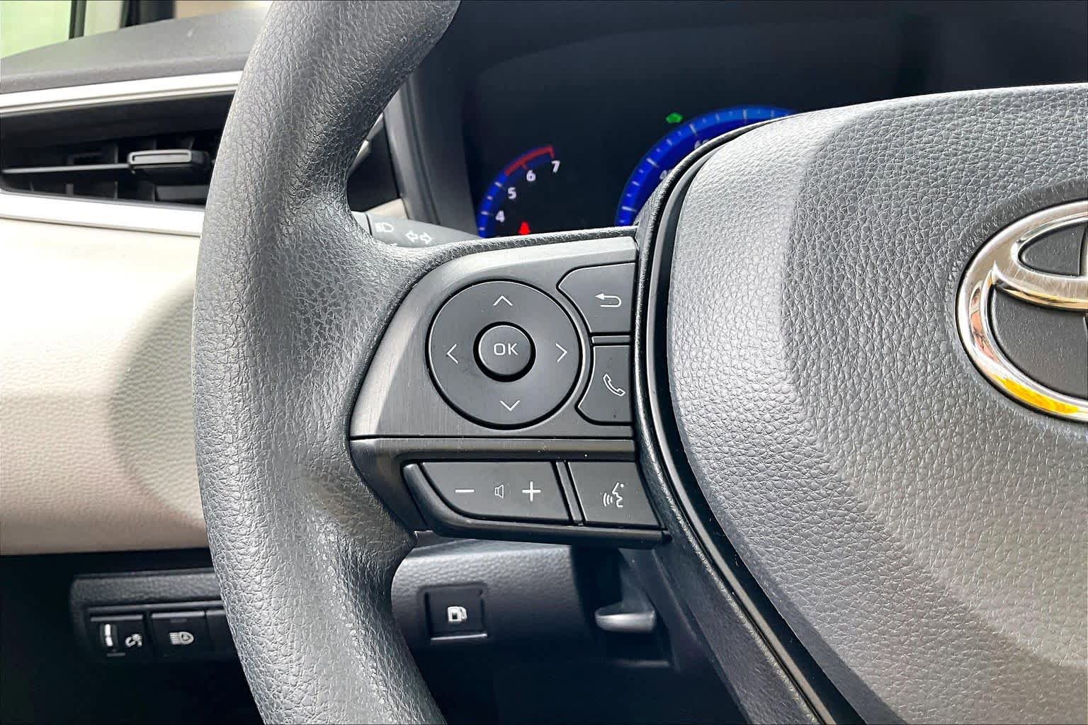 Certified 2022 Toyota Corolla LE FWD image 23