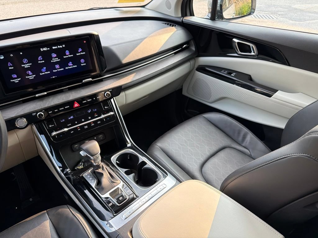 Certified 2024 Kia Carnival EX FWD image 26