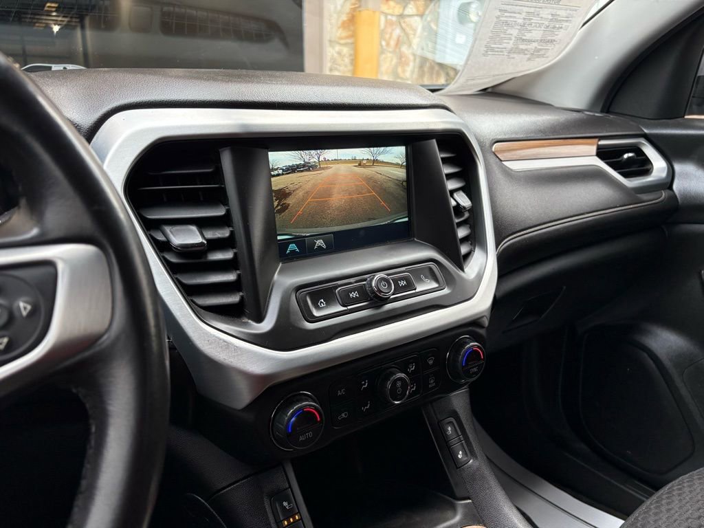 Used 2018 GMC Acadia SLE image 40