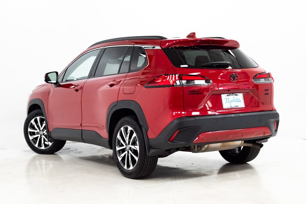 Used 2024 Toyota Corolla Cross XLE w/ Convenience Package AWD/4WD image 28