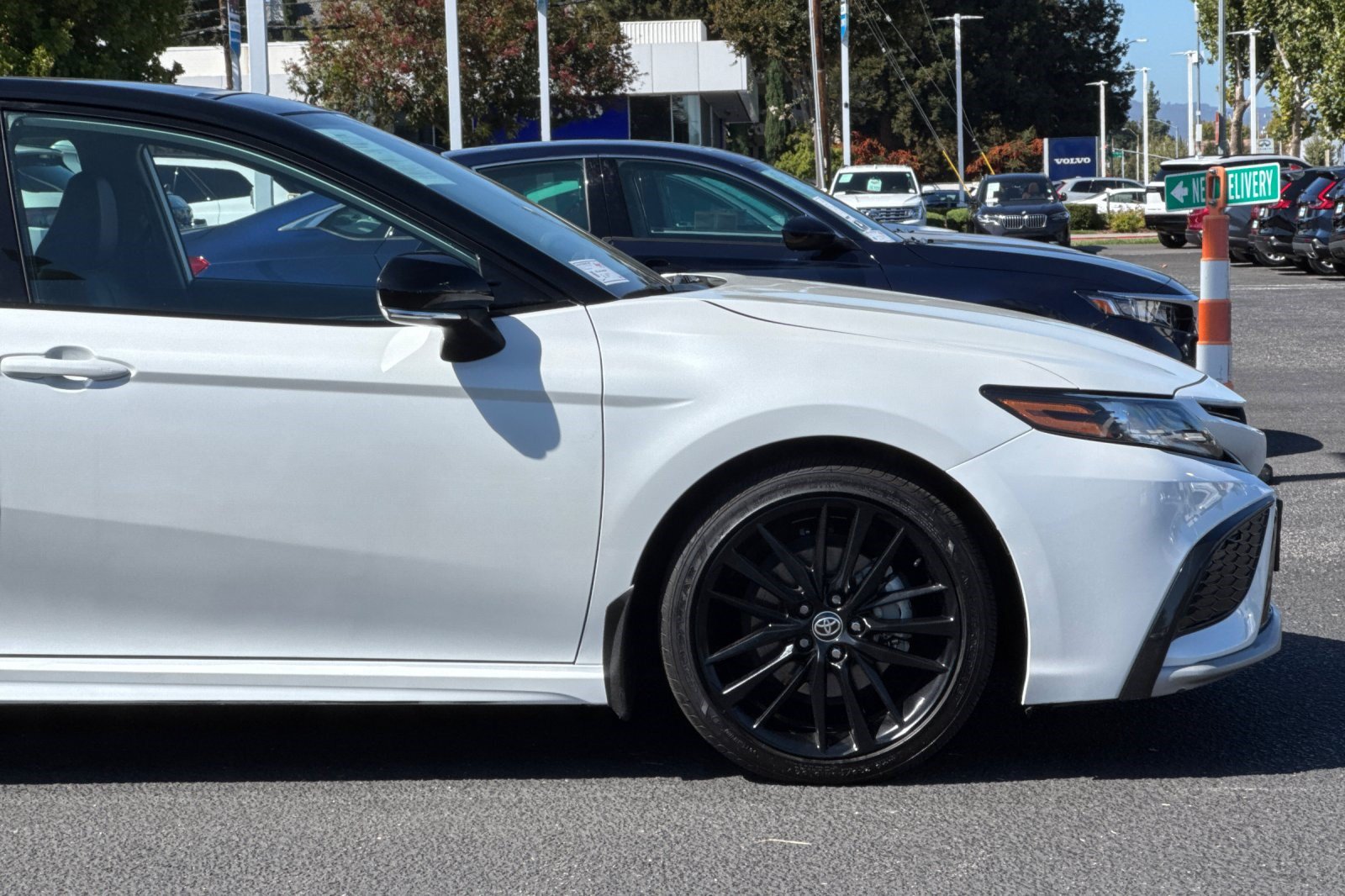 Used 2023 Toyota Camry XSE FWD image 34