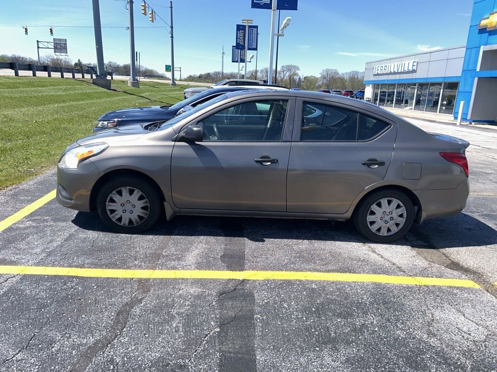 Used 2015 Nissan Versa S Plus image 2