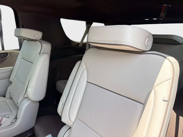 New 2026 GMC Yukon XL Denali w/ Denali Reserve Package AWD/4WD image 12
