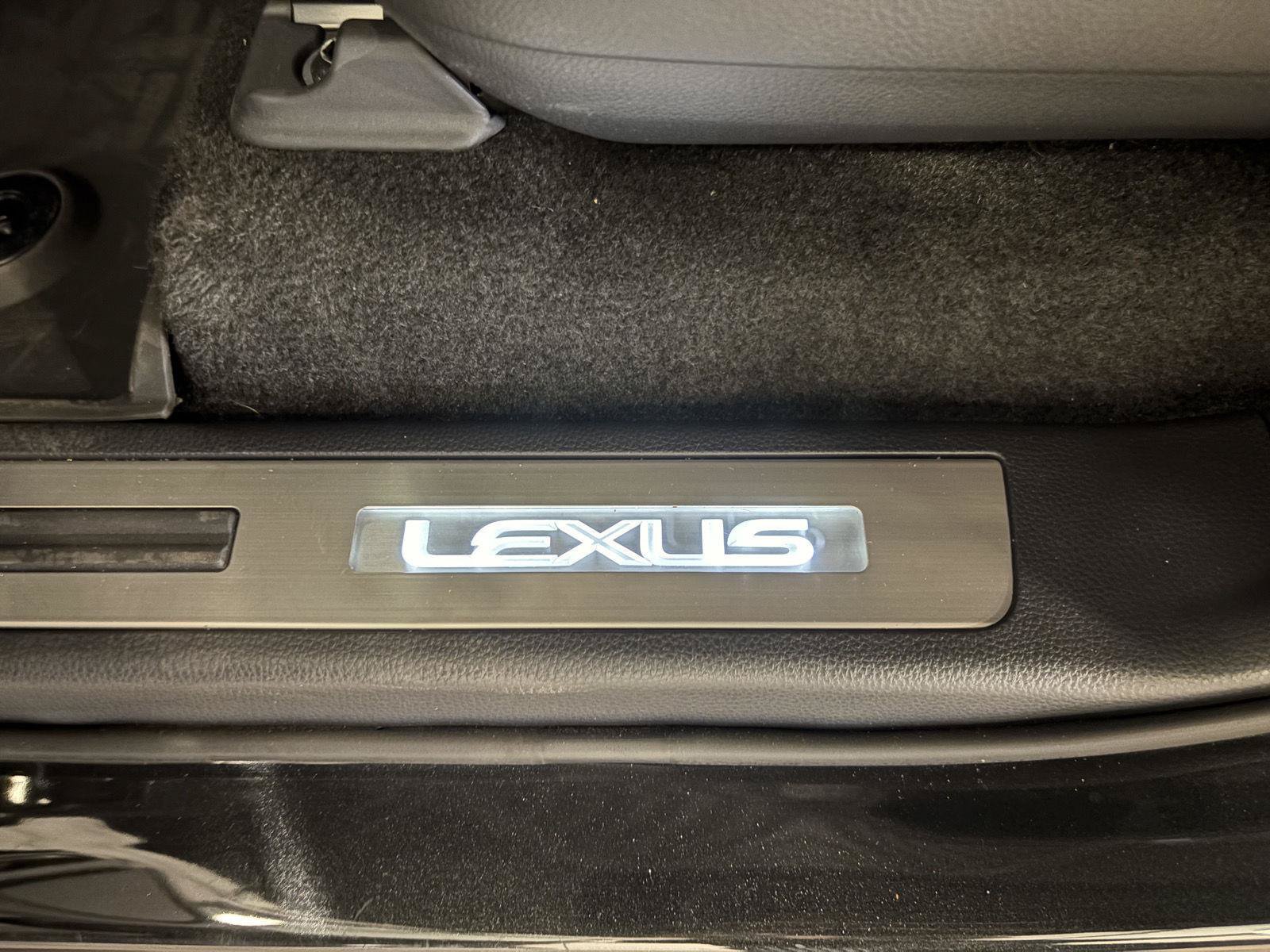 Used 2026 Lexus GX 550 w/ Accessory Package (2T) AWD/4WD image 12