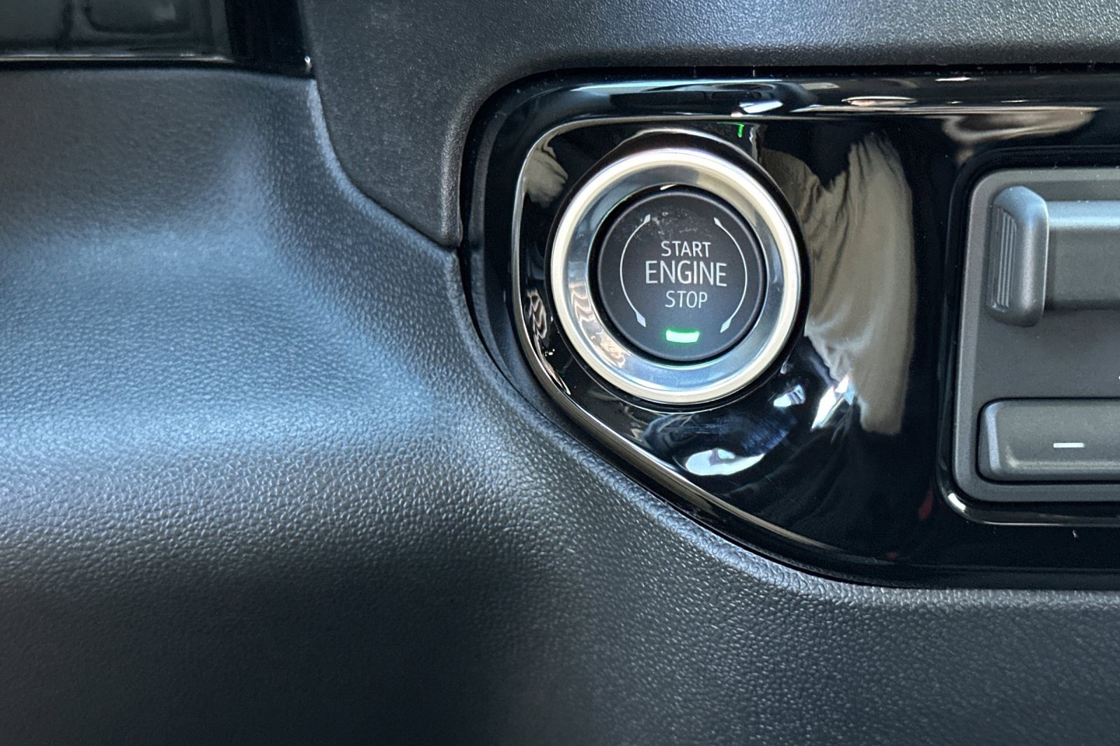 New 2026 GMC Sierra 1500 Elevation w/ Elevation Select Package image 23