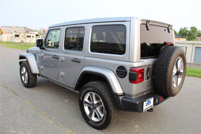 Used 2019 Jeep Wrangler Unlimited Sahara AWD/4WD image 5