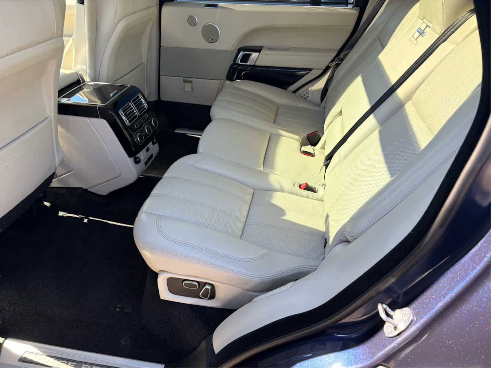 Used 2014 Land Rover Range Rover Long Wheelbase Supercharged AWD/4WD image 22
