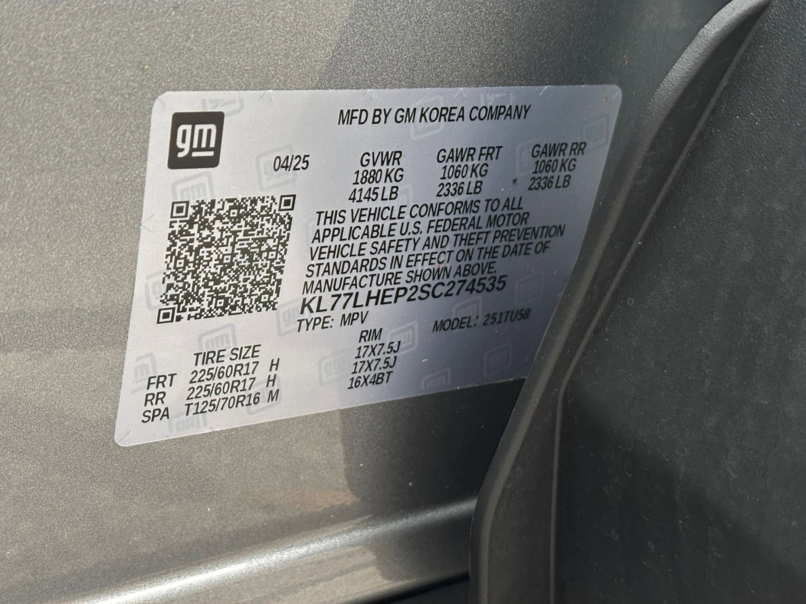 Used 2025 Chevrolet Trax LT w/ LT Convenience Package FWD image 29