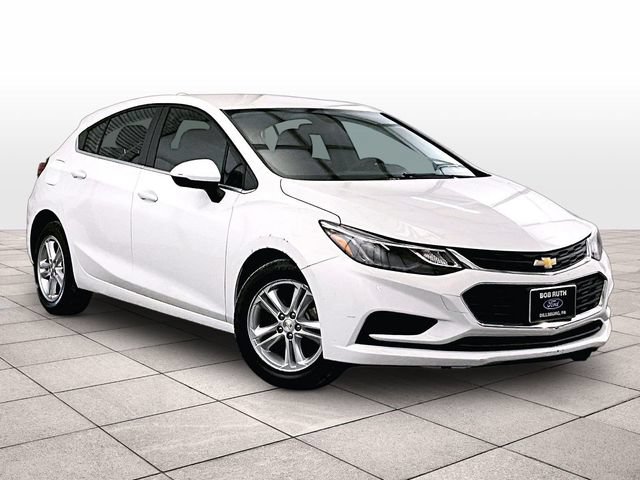 Used 2018 Chevrolet Cruze LT FWD image 2