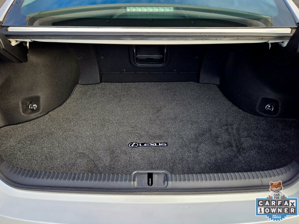 Used 2021 Lexus ES 300h Ultra Luxury w/ Accessory Package FWD image 22