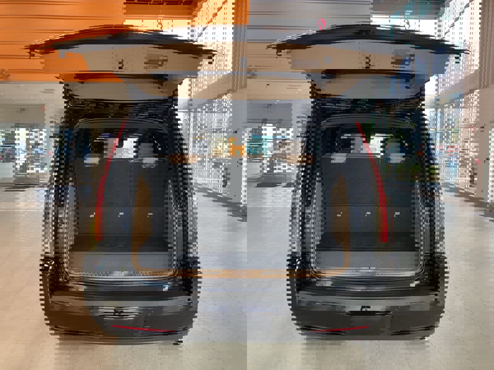 Used 2019 Cadillac Escalade Platinum image 35