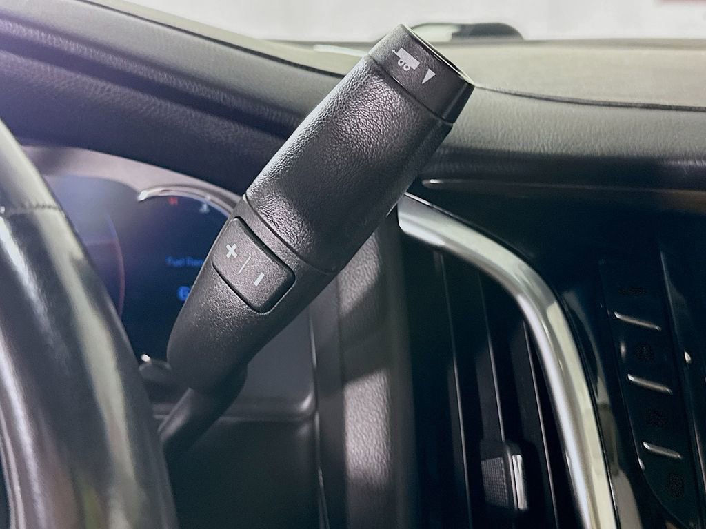 Used 2020 Cadillac Escalade Luxury image 10