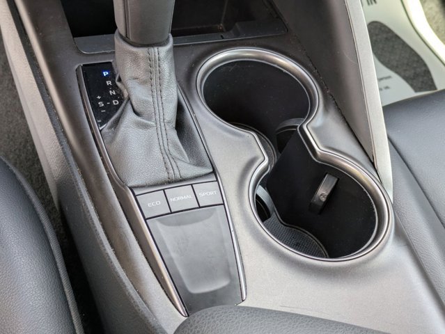 Used 2024 Toyota Camry SE image 16