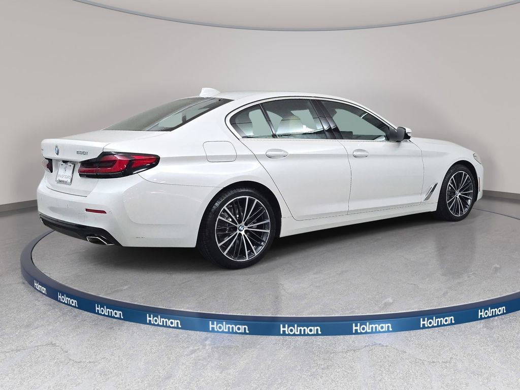 Certified 2022 BMW 530i xDrive w/ Convenience Package AWD/4WD image 5