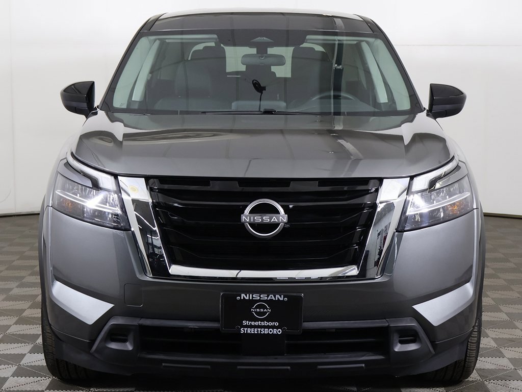 Used 2024 Nissan Pathfinder S image 9