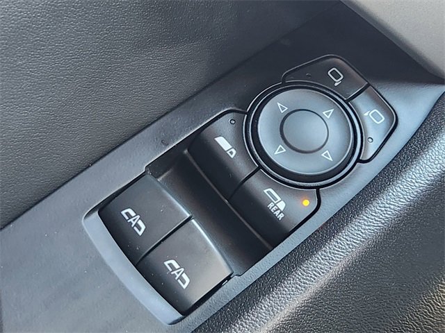 Used 2020 Chevrolet Camaro LT image 28