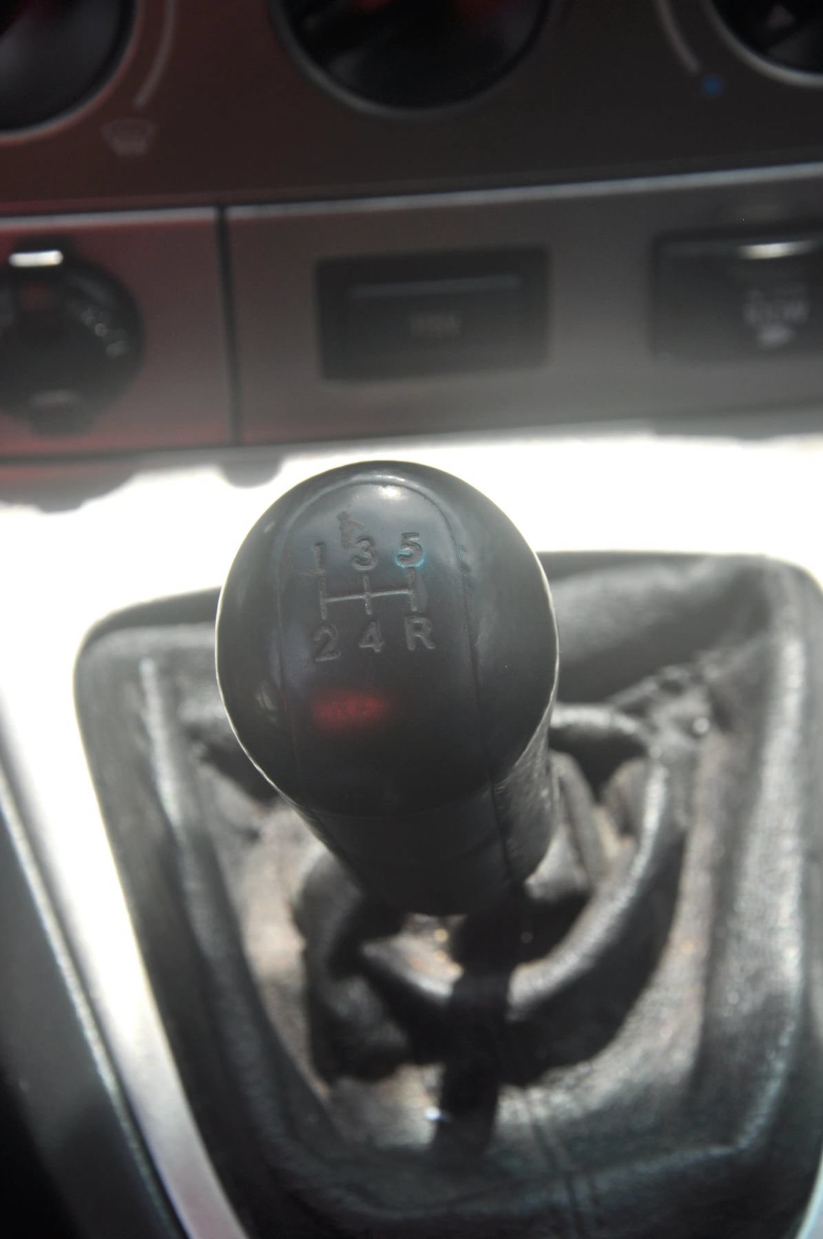 Used 2003 Toyota Matrix XR FWD image 38