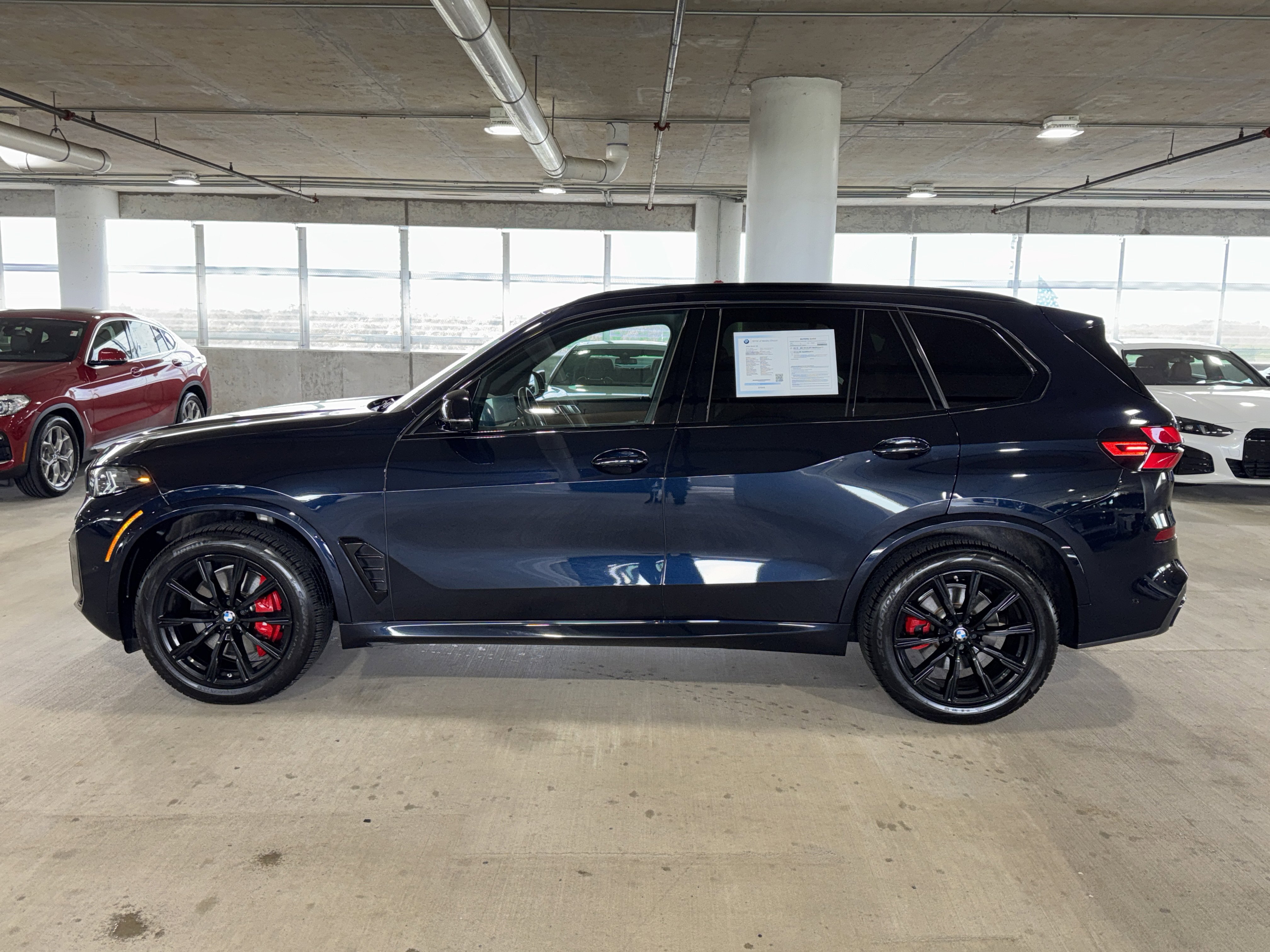 Used 2025 BMW X5 xDrive40i w/ M Sport Package image 5