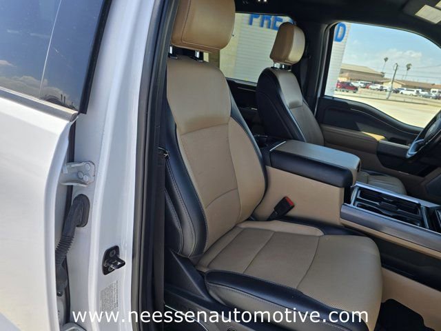 Used 2024 Ford F350 Lariat w/ Sport Appearance Package AWD/4WD image 14