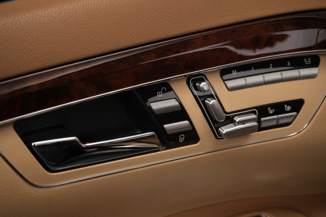 Used 2007 Mercedes-Benz S 550 image 32