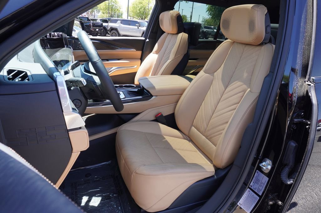 New 2025 Cadillac Escalade IQ Luxury 2 image 14
