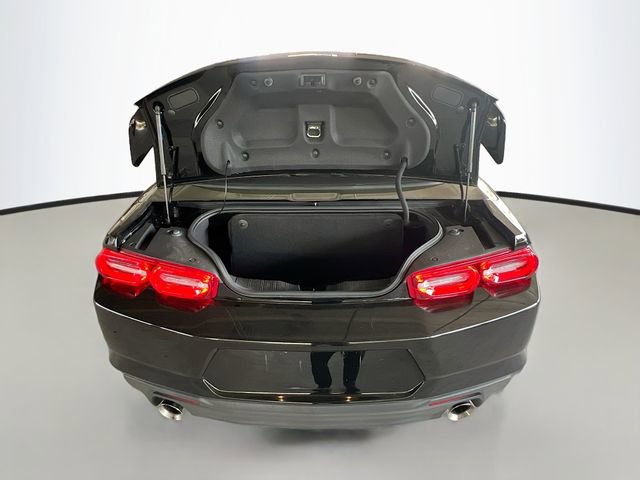 Used 2021 Chevrolet Camaro LT image 29