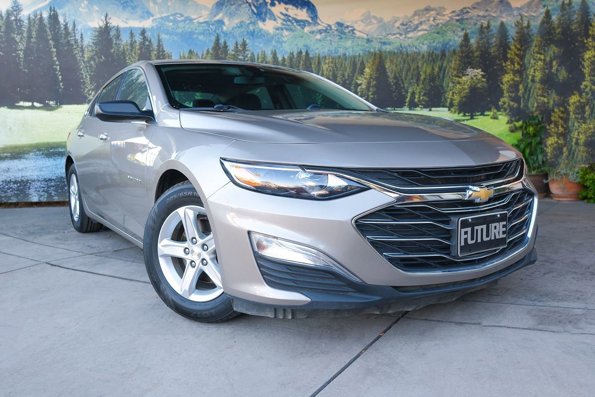 Used 2022 Chevrolet Malibu LS image 3