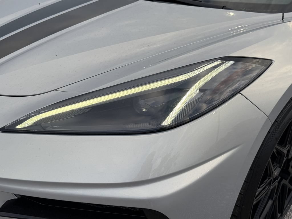 Used 2024 Chevrolet Corvette Stingray Premium Conv w/ Z51 Performance Package RWD image 11