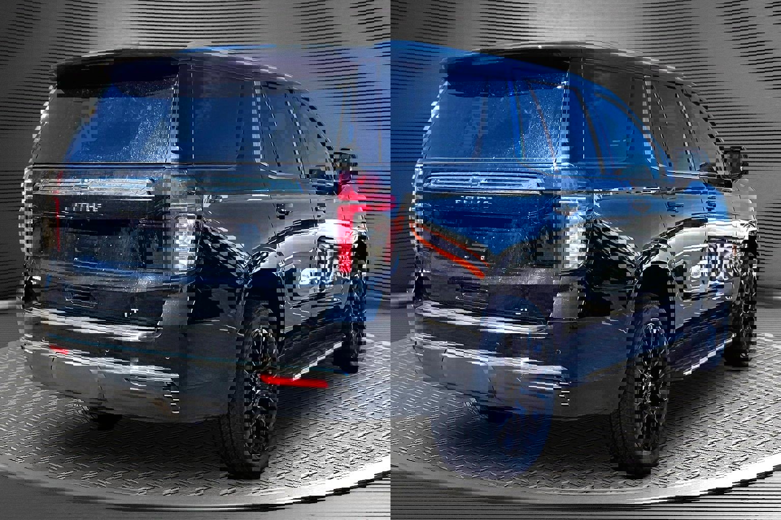 Used 2023 Chevrolet Tahoe LT w/ LT Signature Plus Package image 6