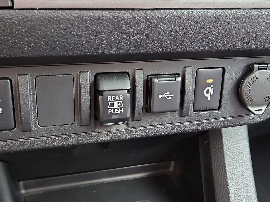 Used 2022 Toyota Tacoma SR5 image 17