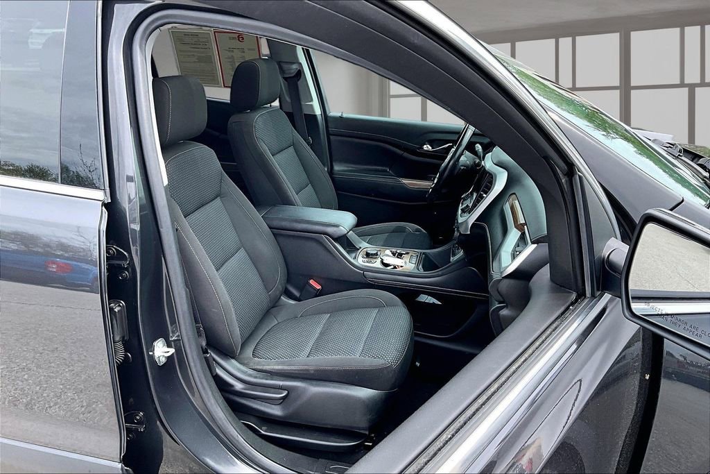 Used 2020 GMC Acadia SLE w/ GMC Pro Grade Package AWD/4WD image 8