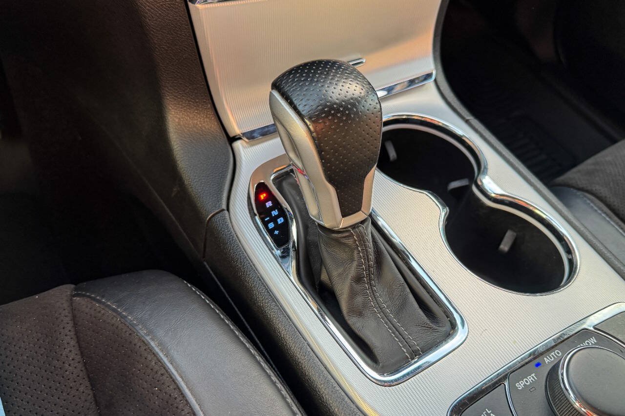 Used 2021 Jeep Grand Cherokee SRT AWD/4WD image 38