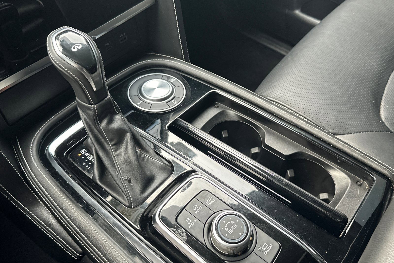 Used 2022 INFINITI QX80 Premium Select w/ Cargo Package image 23