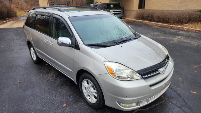 Used 2005 Toyota Sienna XLE Limited image 13