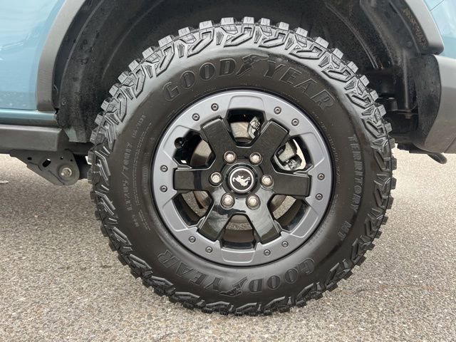 Used 2022 Ford Bronco Badlands image 16