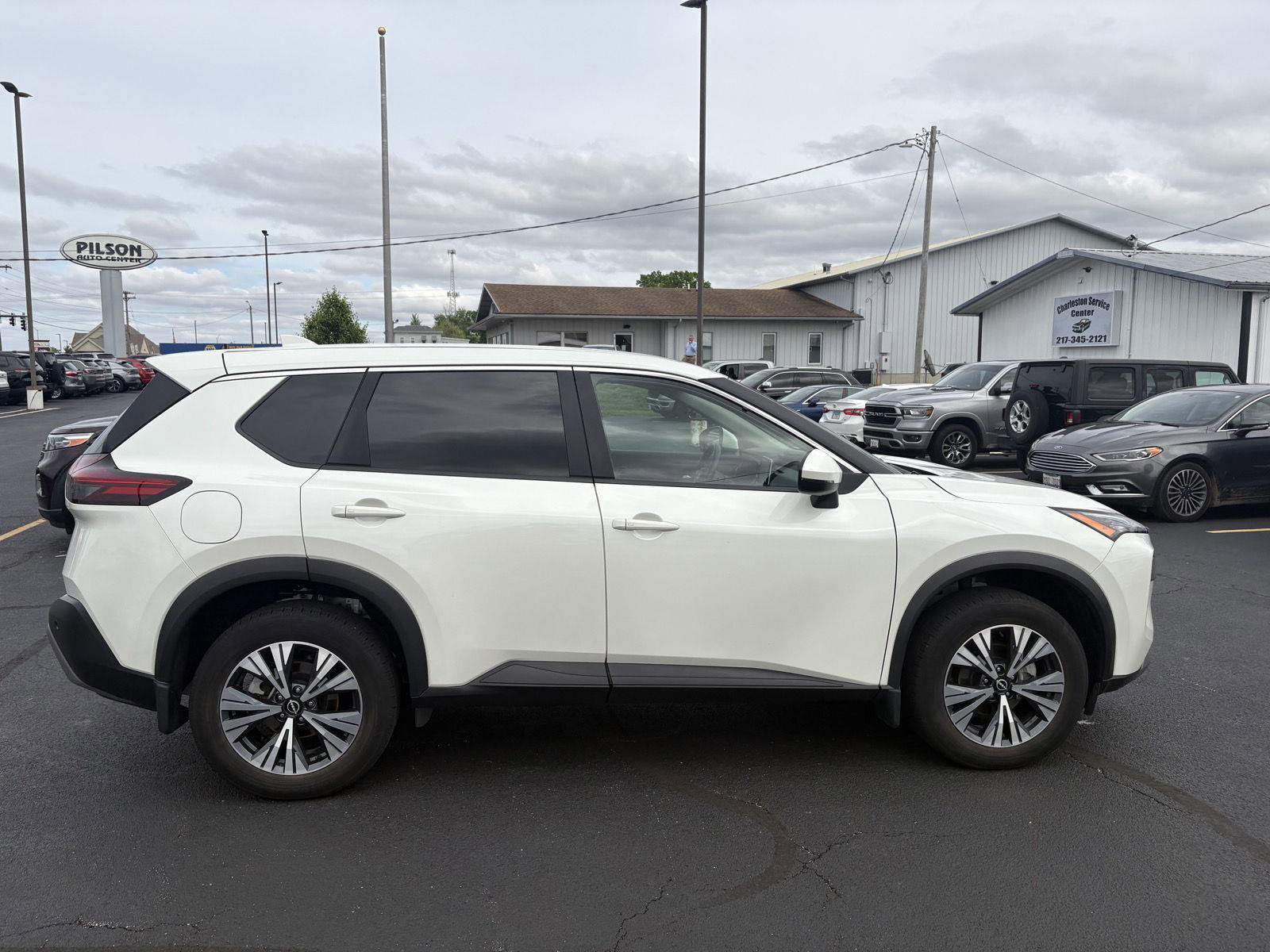 Used 2022 Nissan Rogue SV AWD/4WD image 24