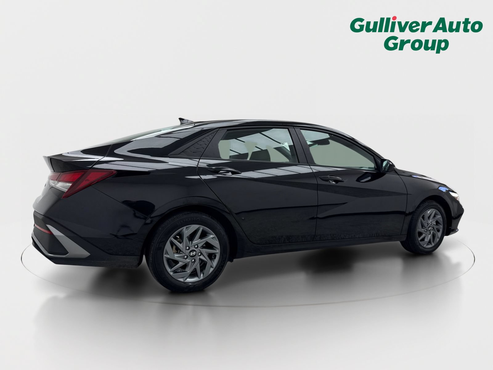Used 2024 Hyundai Elantra SEL FWD image 9