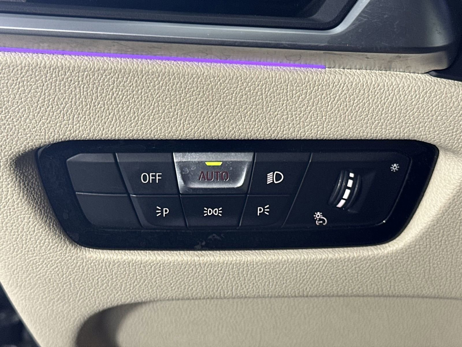 Used 2022 BMW 430i xDrive Convertible w/ Convenience Package image 22