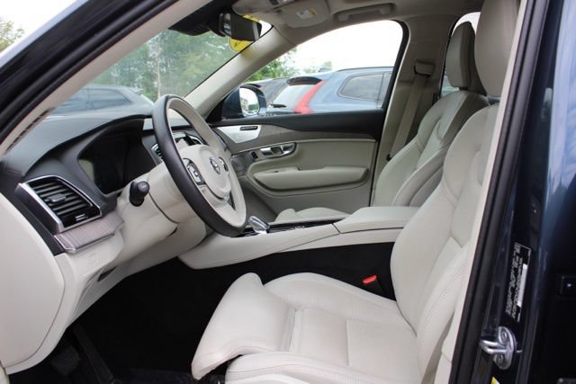 Used 2024 Volvo XC90 B6 Ultimate w/ Lounge Package AWD/4WD image 28