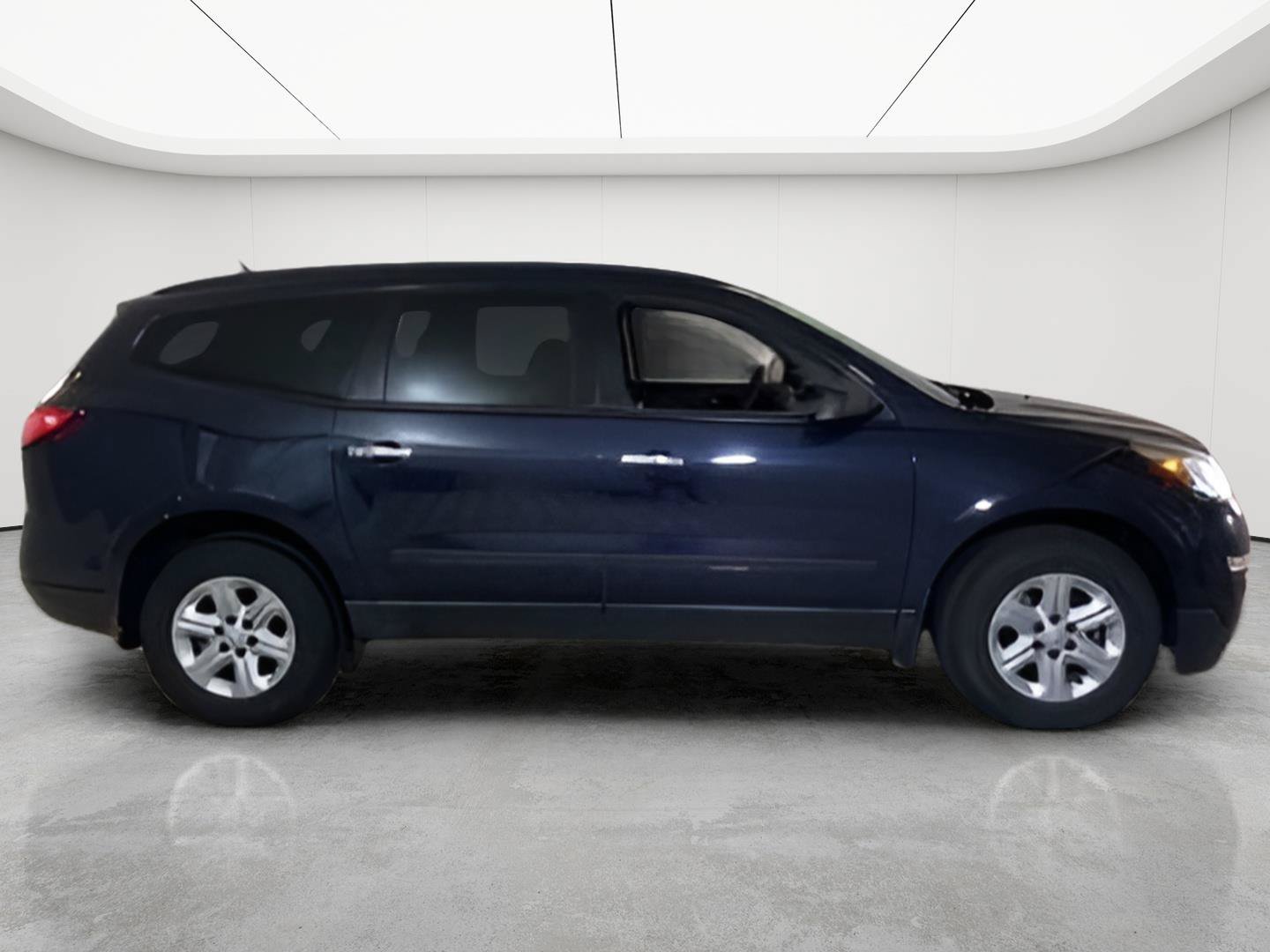 Used 2016 Chevrolet Traverse LS FWD image 5