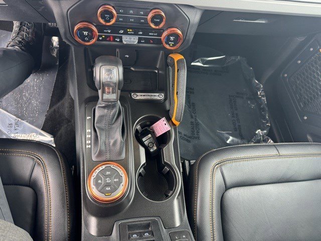 Used 2023 Ford Bronco Badlands image 21