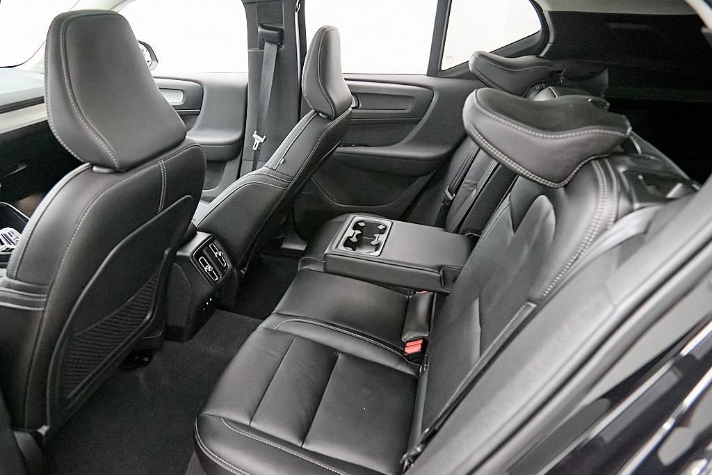 Certified 2023 Volvo XC40 B5 Ultimate w/ Protection Package Premier AWD/4WD image 21