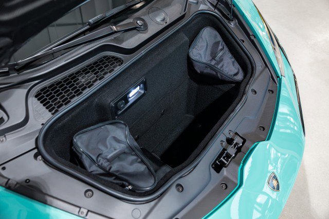 Used 2024 Lamborghini Huracan Tecnica image 11