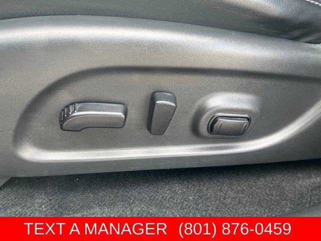 Used 2020 Nissan Pathfinder Platinum AWD/4WD image 16