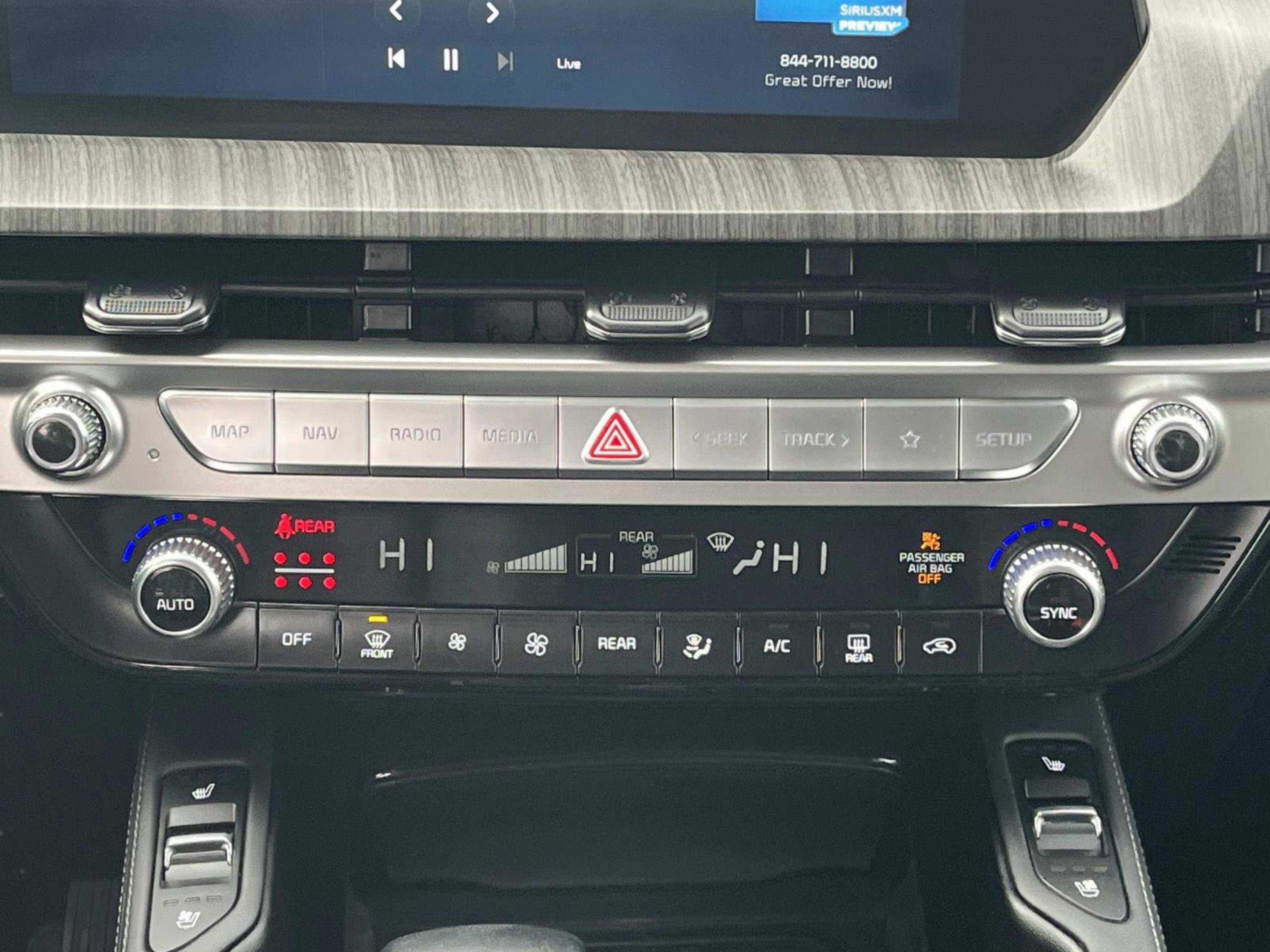 Used 2024 Kia Telluride EX image 15