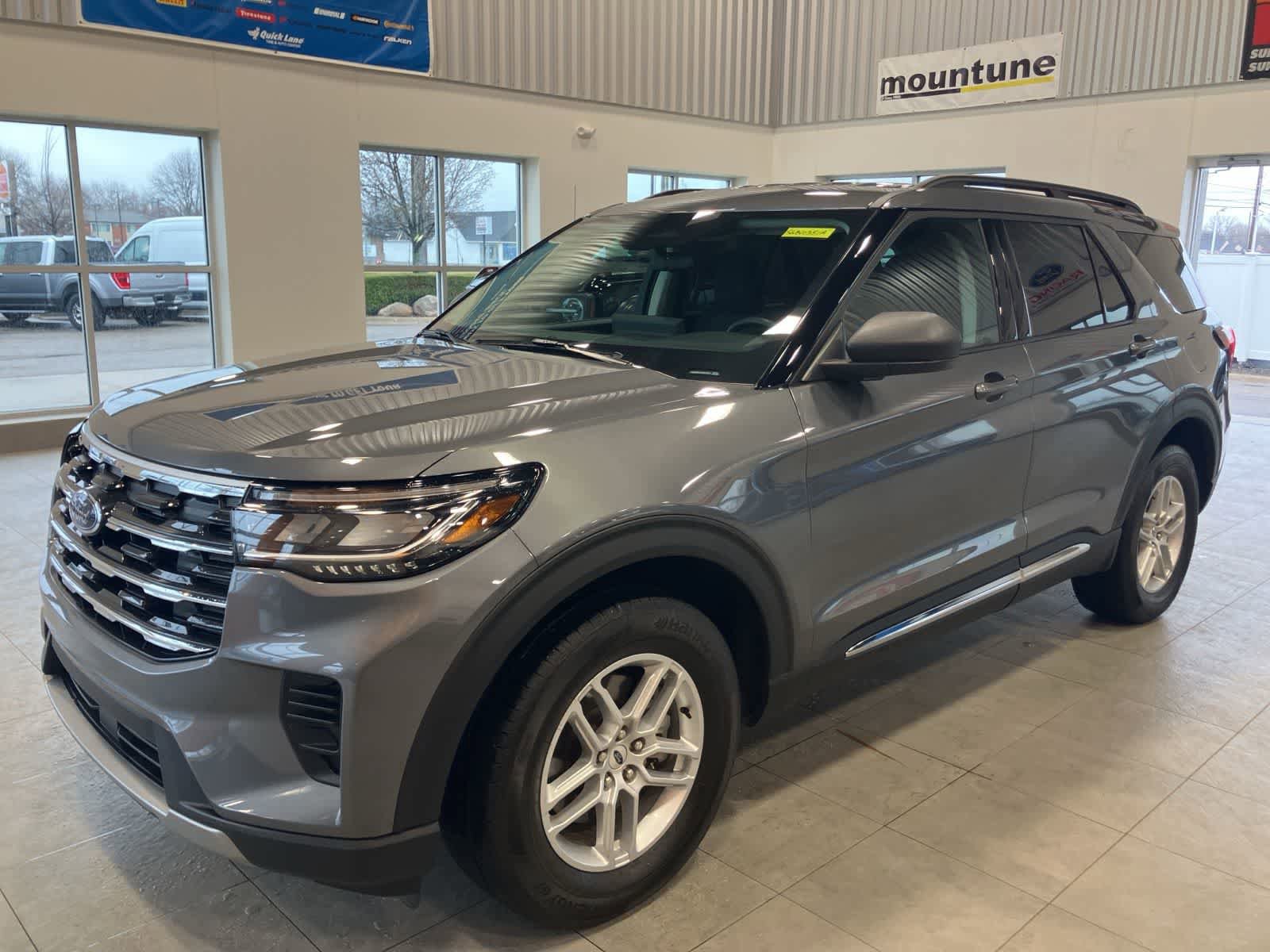 Used 2025 Ford Explorer Active
