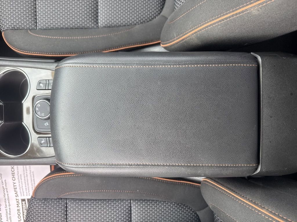 Used 2020 GMC Acadia AT4 w/ LPO, Floor Liner Package image 30