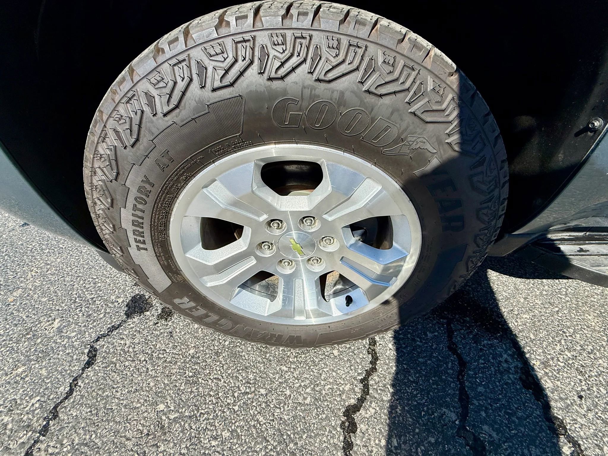 Used 2010 Chevrolet Suburban LS w/ Interior Plus Package AWD/4WD image 24