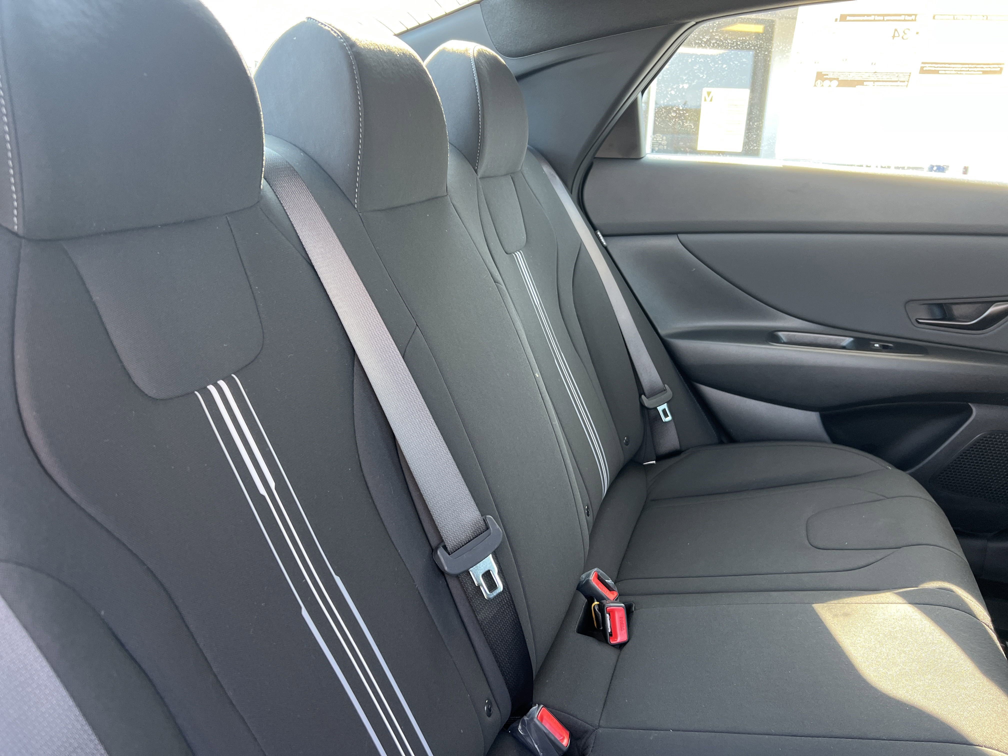 Used 2025 Hyundai Elantra Sport image 8