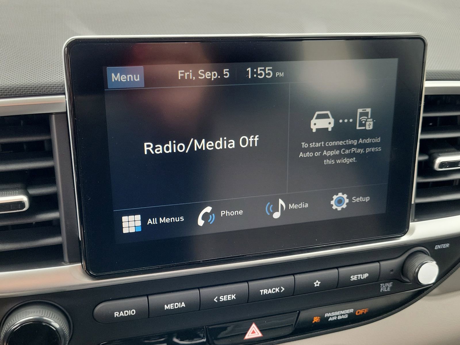 Used 2025 Hyundai Venue SEL image 9